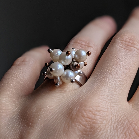 Atomic style Pearl Ring - Picture 5 of 6